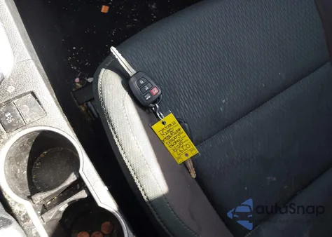 2019 Toyota Corolla Le z USA, uszkodzony, nr VIN 5YFBURHE8KP910991